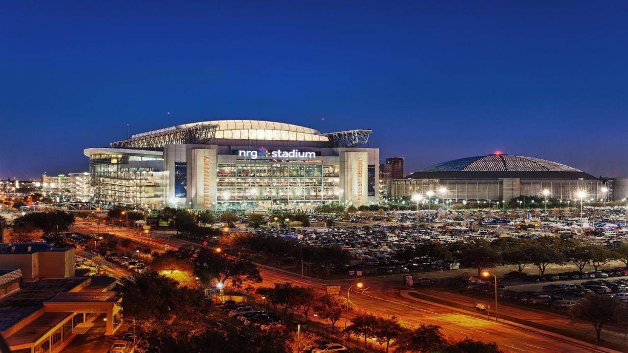 Holiday Inn Express - Houston - Galleria Area, An Ihg Hotel Exterior photo